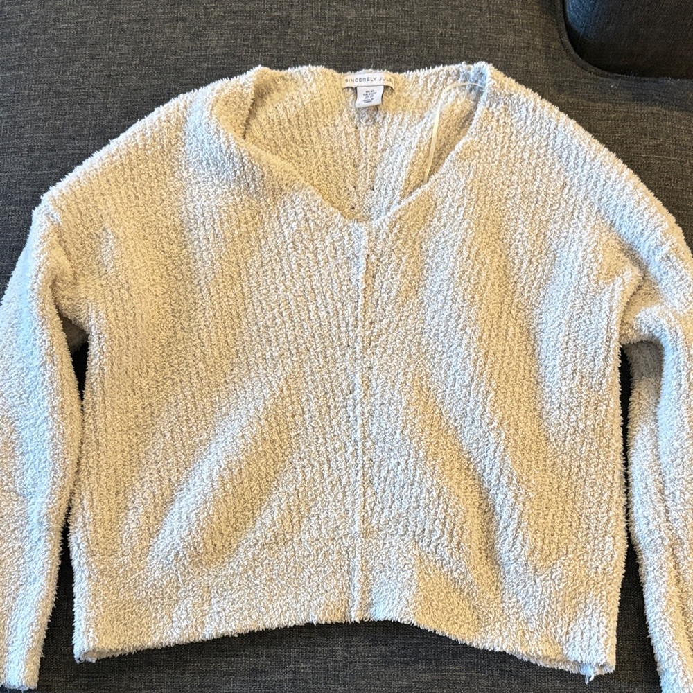Sincerely Jules Cream V-Neck Sweater